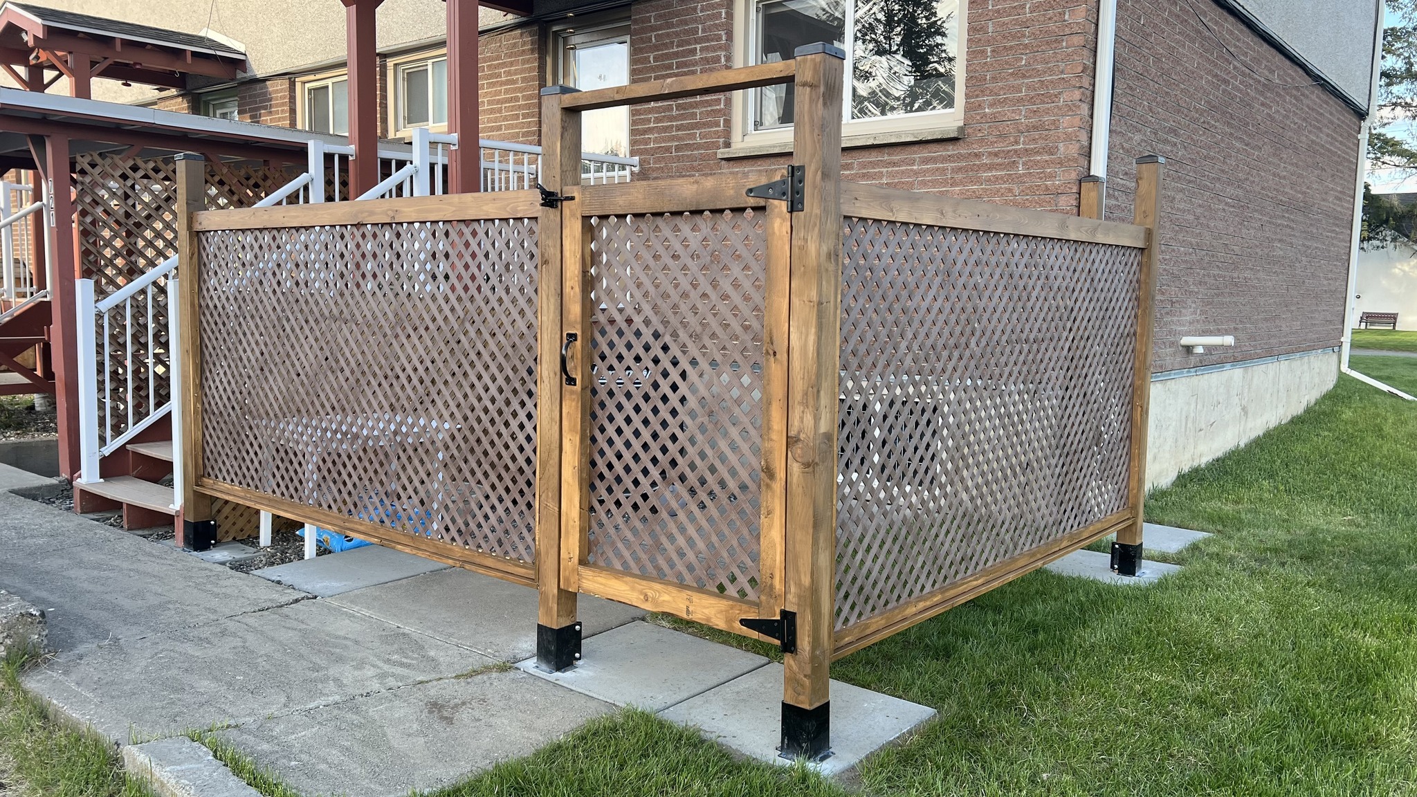 New lattice privacy enclosure built